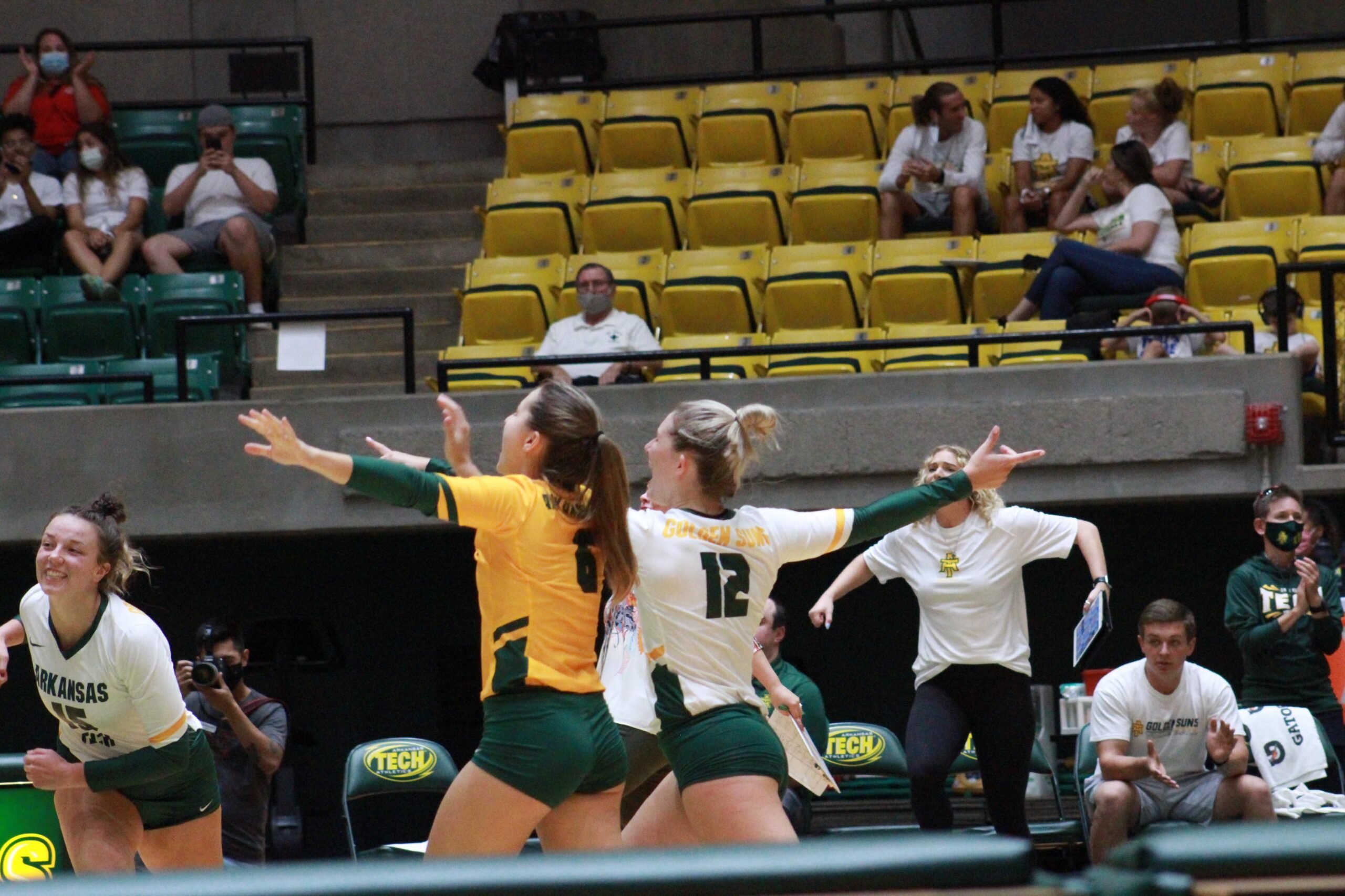 Tymber Riley and Madison Grantham celebrate win Golden Suns Volleyball 2021