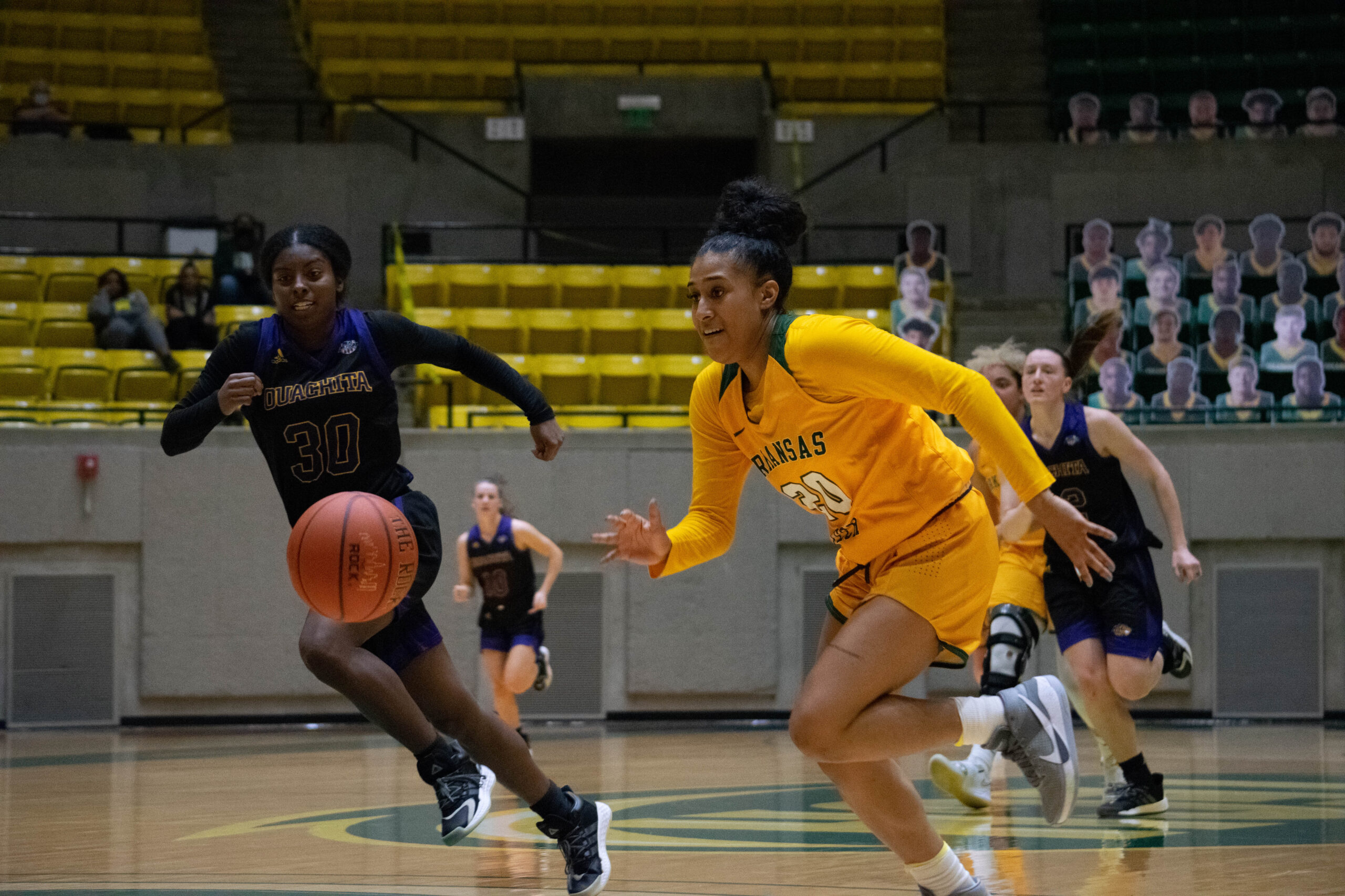 Ashlei Lopez Golden Suns Basketball 2021