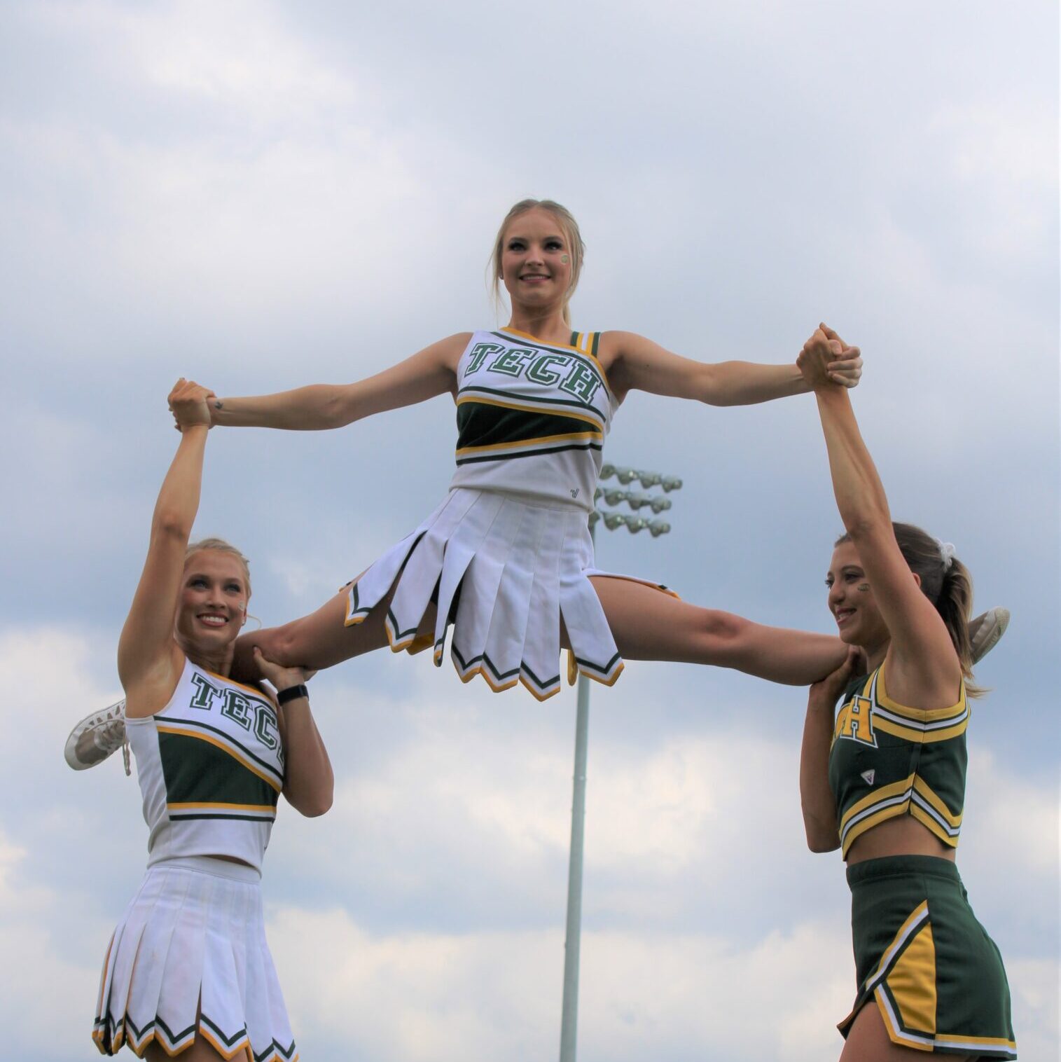 ATU Cheer Students