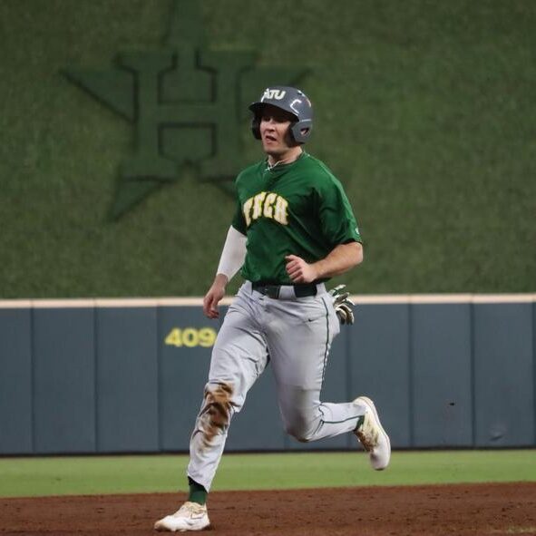 Wonder Boys Baseball Player