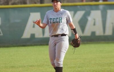 Golden Suns Softball Player