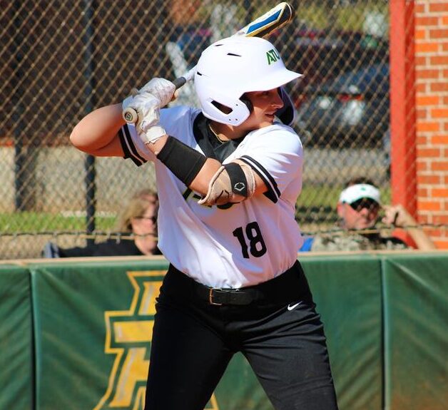 Golden Suns Softball Player
