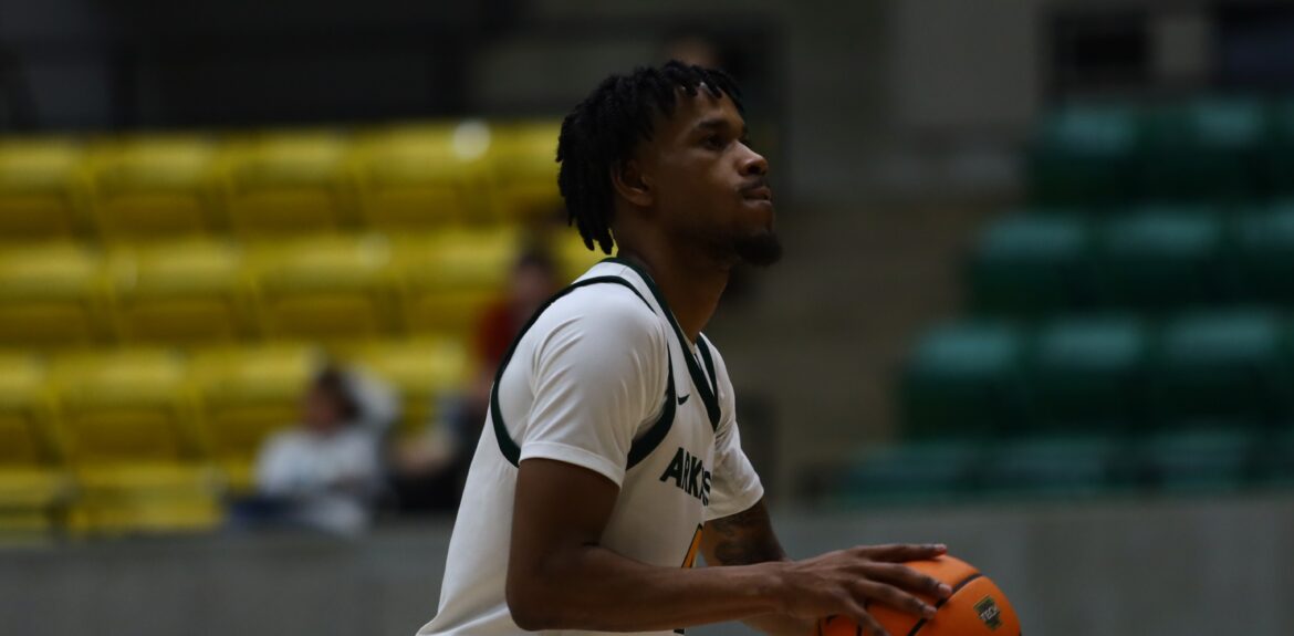 David Elliott IV, #4