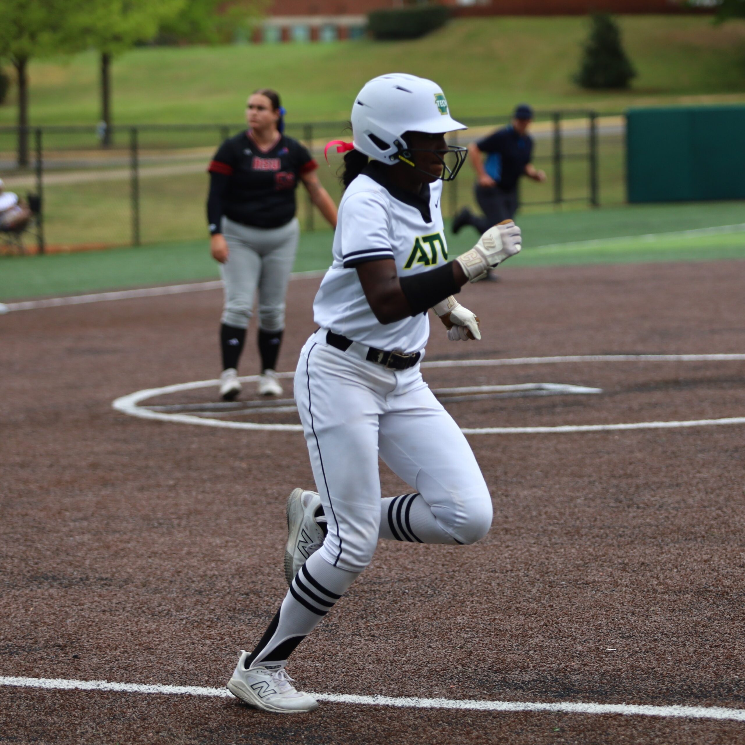 Senior, Aaliyah Dixon, #5